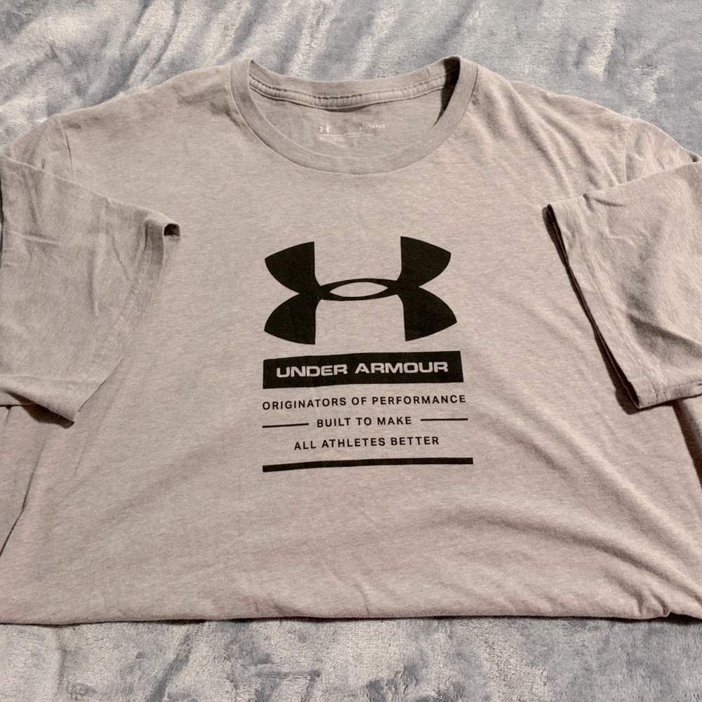Mens Under Armour T-Shirt